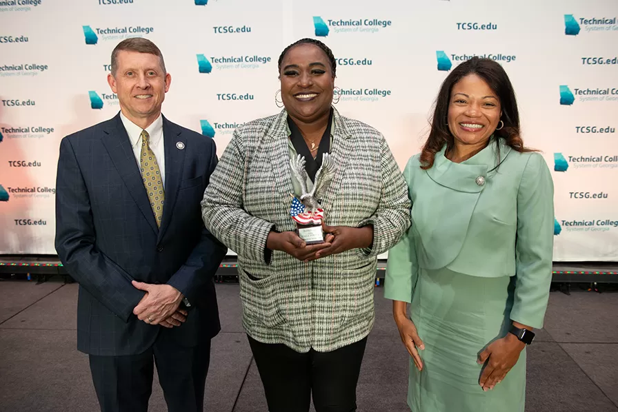 Click to Read Wiregrass’ EAGLE Winner Brenda Hooper Named State Runner-Up Photo for Wiregrass’ EAGLE Winner Brenda Hooper Named State Runner-Up